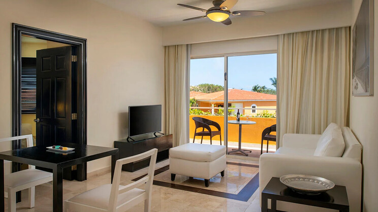 Privilege Romance Suite 